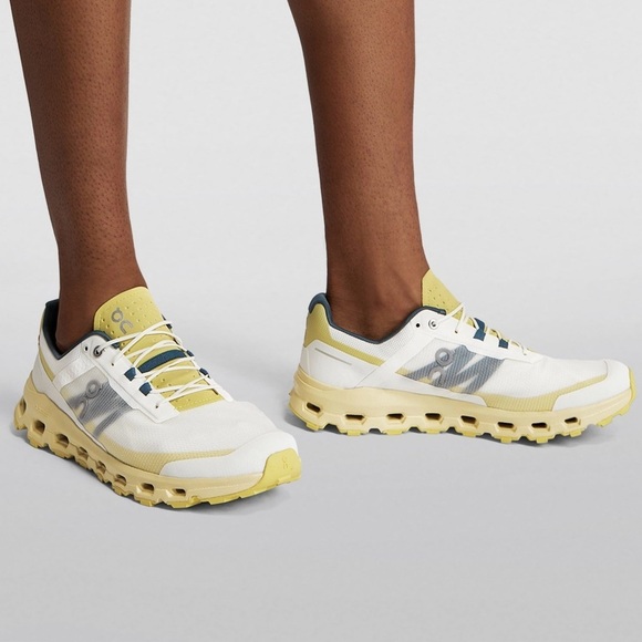 NWT On Running Cloudvista Running Shoes Ivory Endive yellow green men’s trail